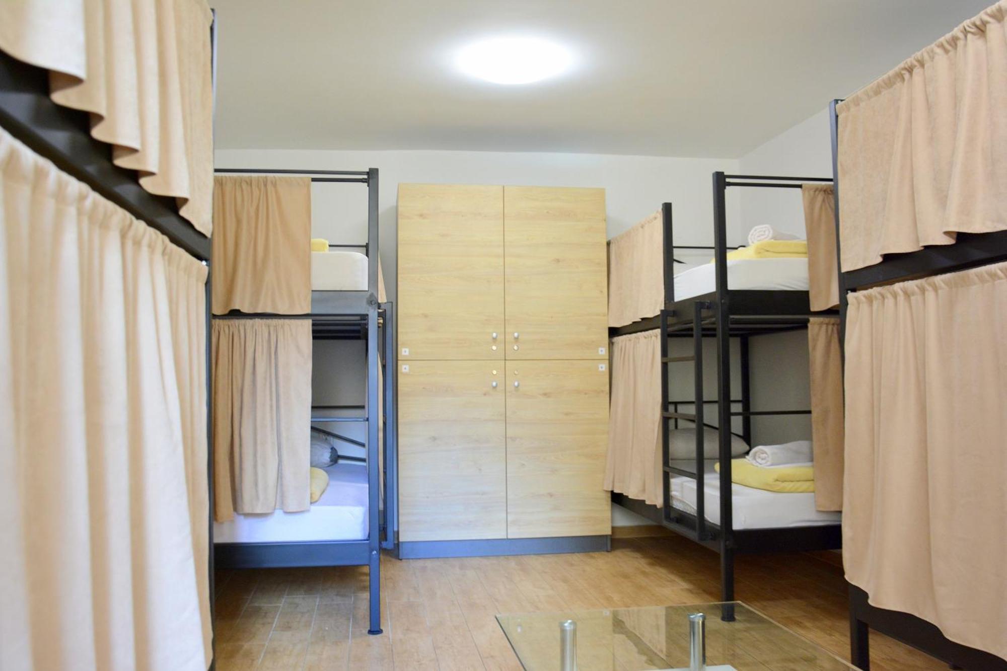 Montenegro Backpackers לינה וארוחת בוקר