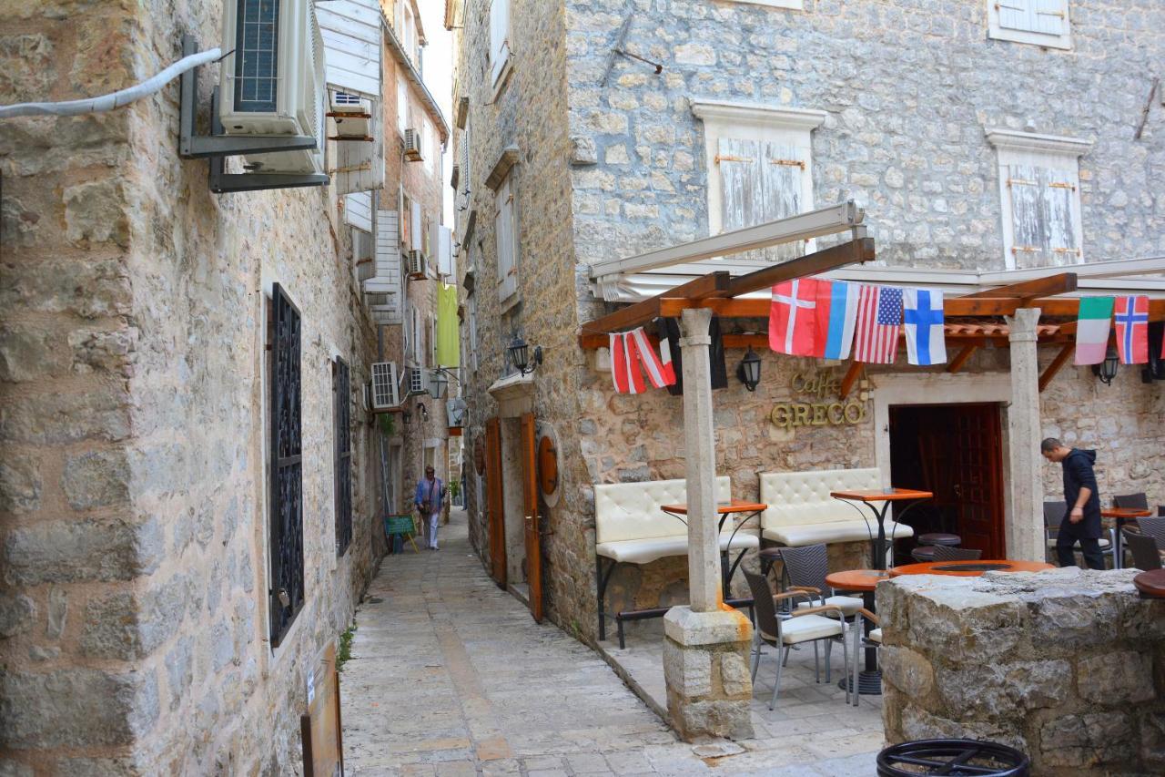 Montenegro Backpackers krevet i doručak 2*